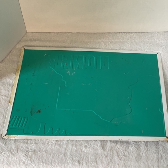 Lionel Embossed vintage Green Train Sign - Picture 2 of 2